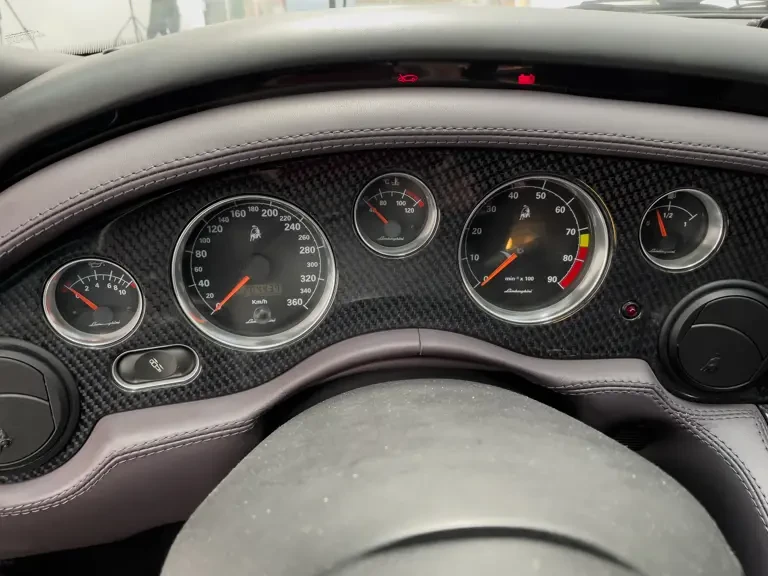 2001 Lamborghini Diablo VT - Image 16 of 31