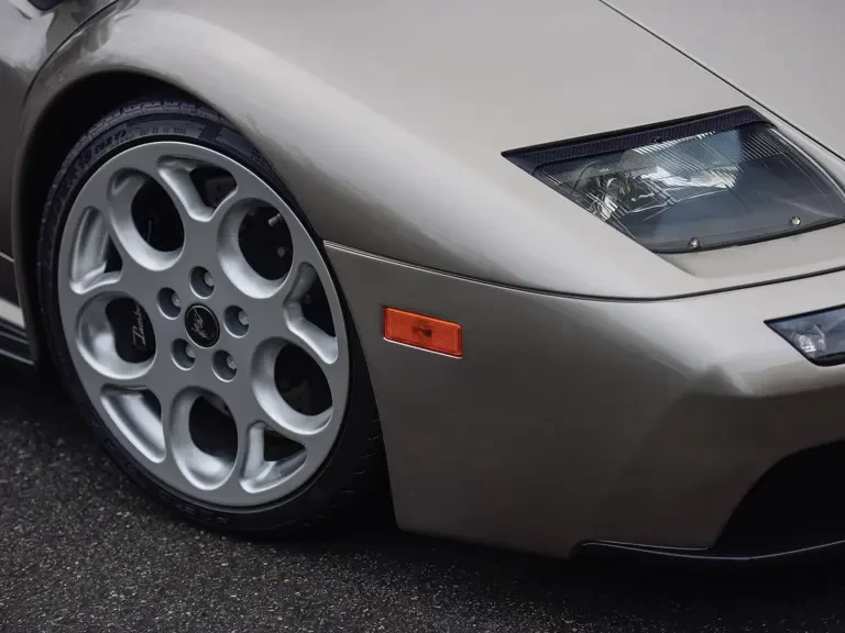2001 Lamborghini Diablo VT - Image 17 of 31