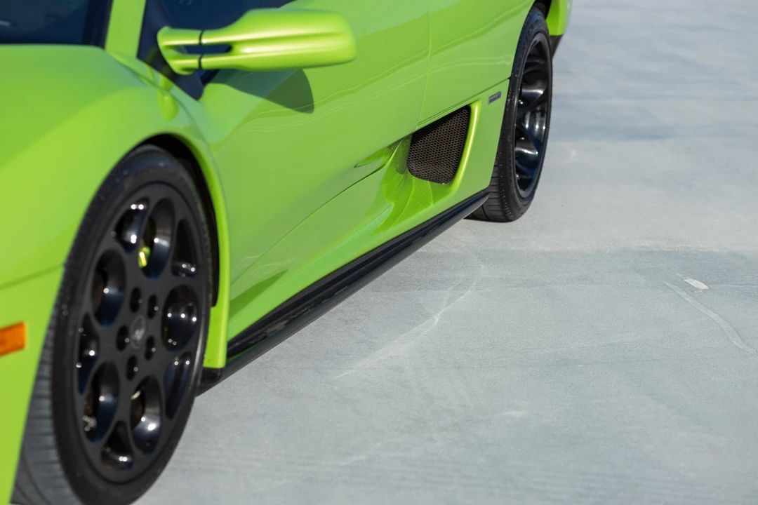 2001 Lamborghini Diablo VT - Image 10 of 31