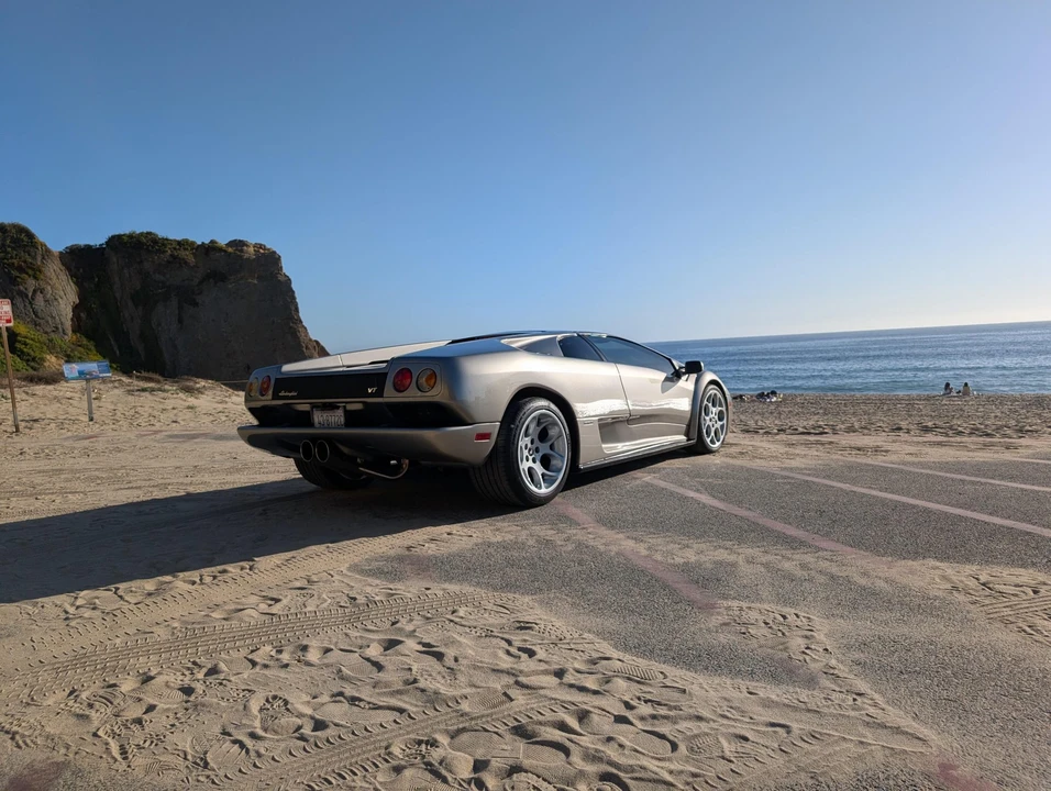 2001 Lamborghini Diablo VT - Image 9 of 31