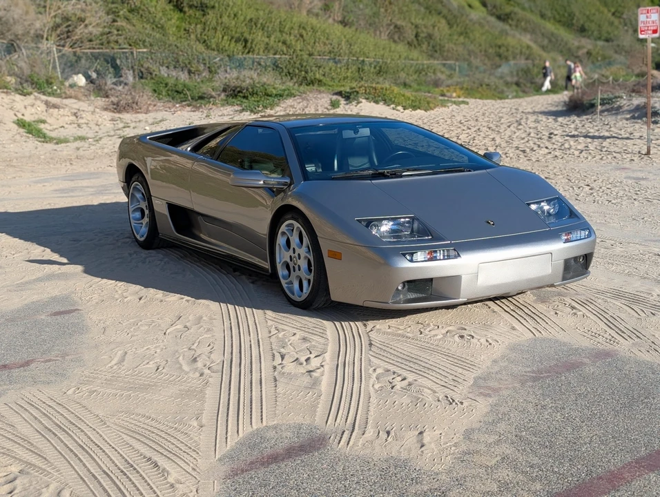 2001 Lamborghini Diablo VT - Image 25 of 31