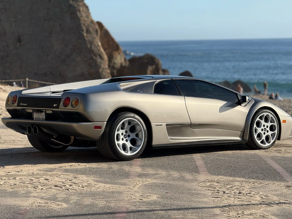 2001 Lamborghini Diablo VT - Image 18 of 31