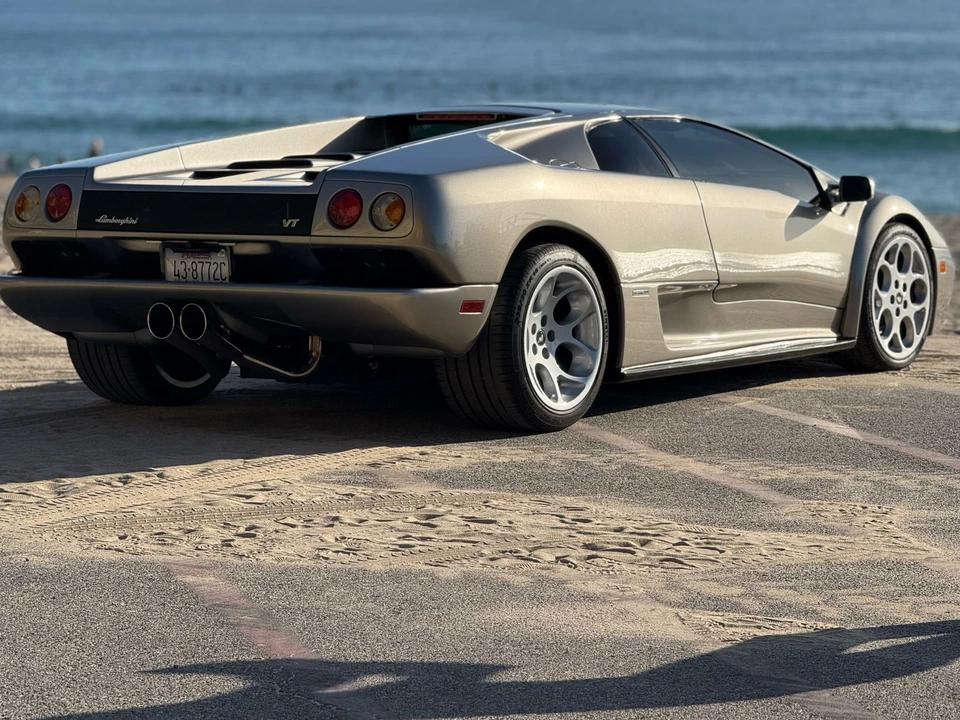 2001 Lamborghini Diablo VT - Image 10 of 31