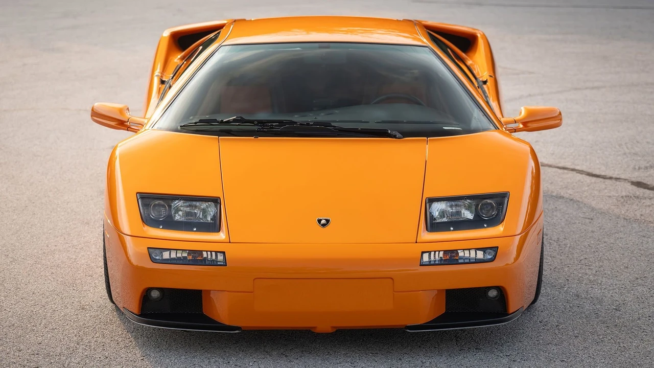 2001 Lamborghini Diablo VT - Image 5 of 18