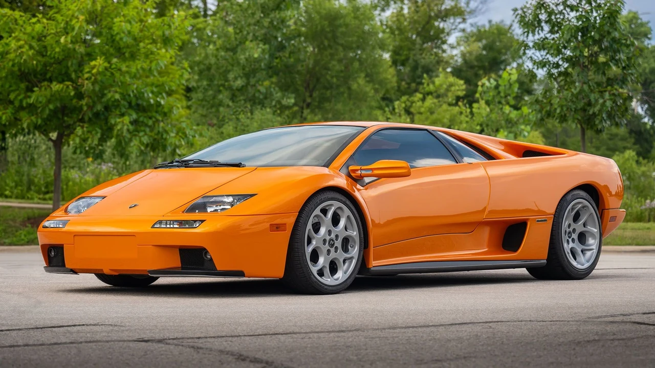2001 Lamborghini Diablo VT - Image 10 of 18
