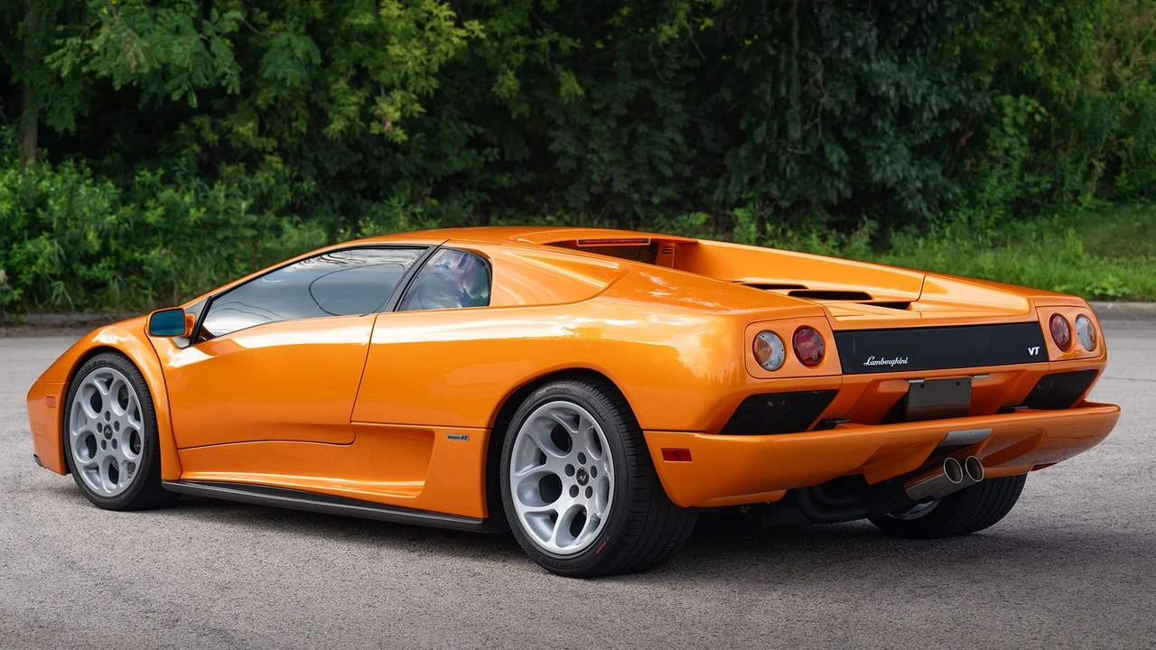 2001 Lamborghini Diablo VT - Image 4 of 18