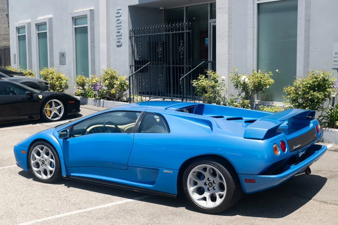 2001 Lamborghini Diablo VT - Image 3 of 31