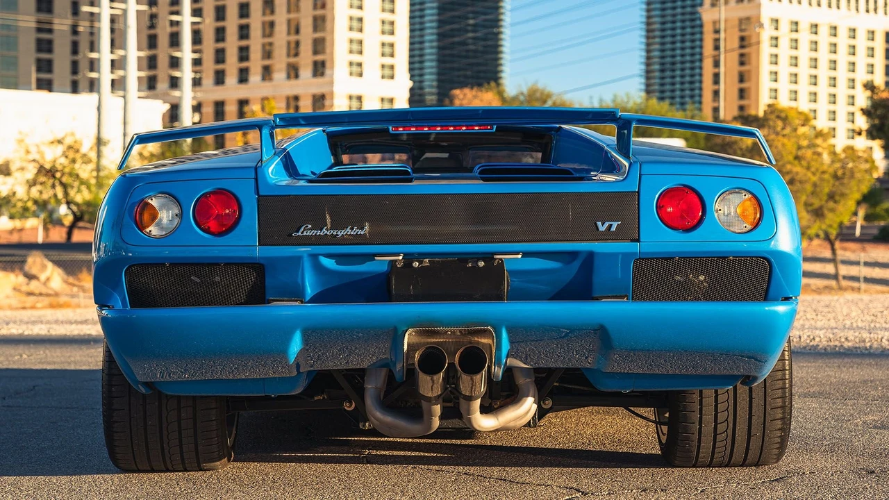 2001 Lamborghini Diablo VT - Image 10 of 31