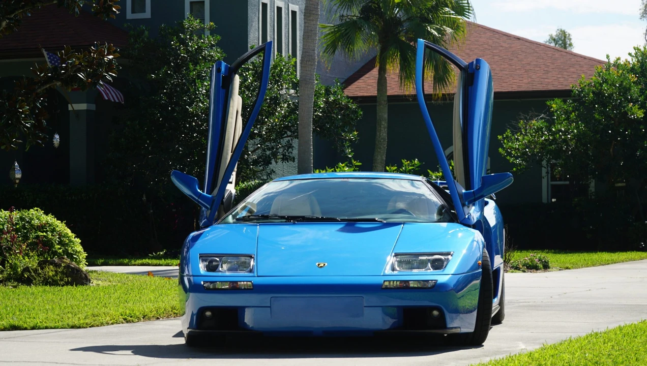 2001 Lamborghini Diablo VT - Image 15 of 31