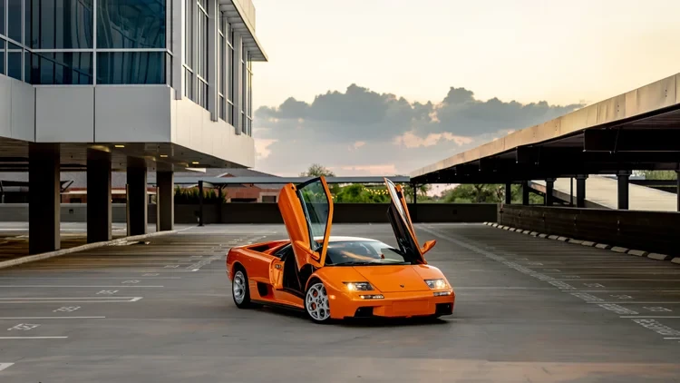 2001 Lamborghini Diablo VT - Image 3 of 31
