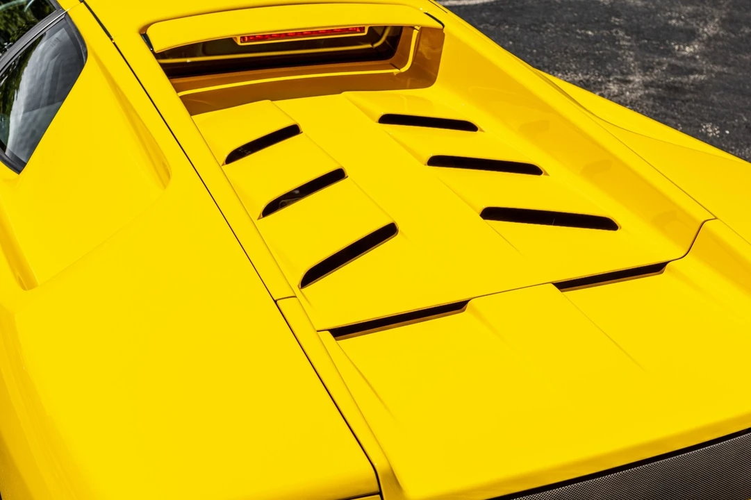 2001 Lamborghini Diablo VT - Image 25 of 31