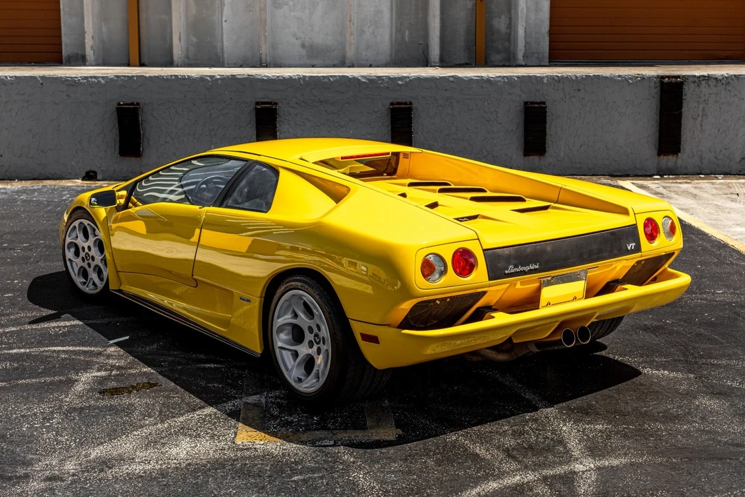 2001 Lamborghini Diablo VT - Image 4 of 31
