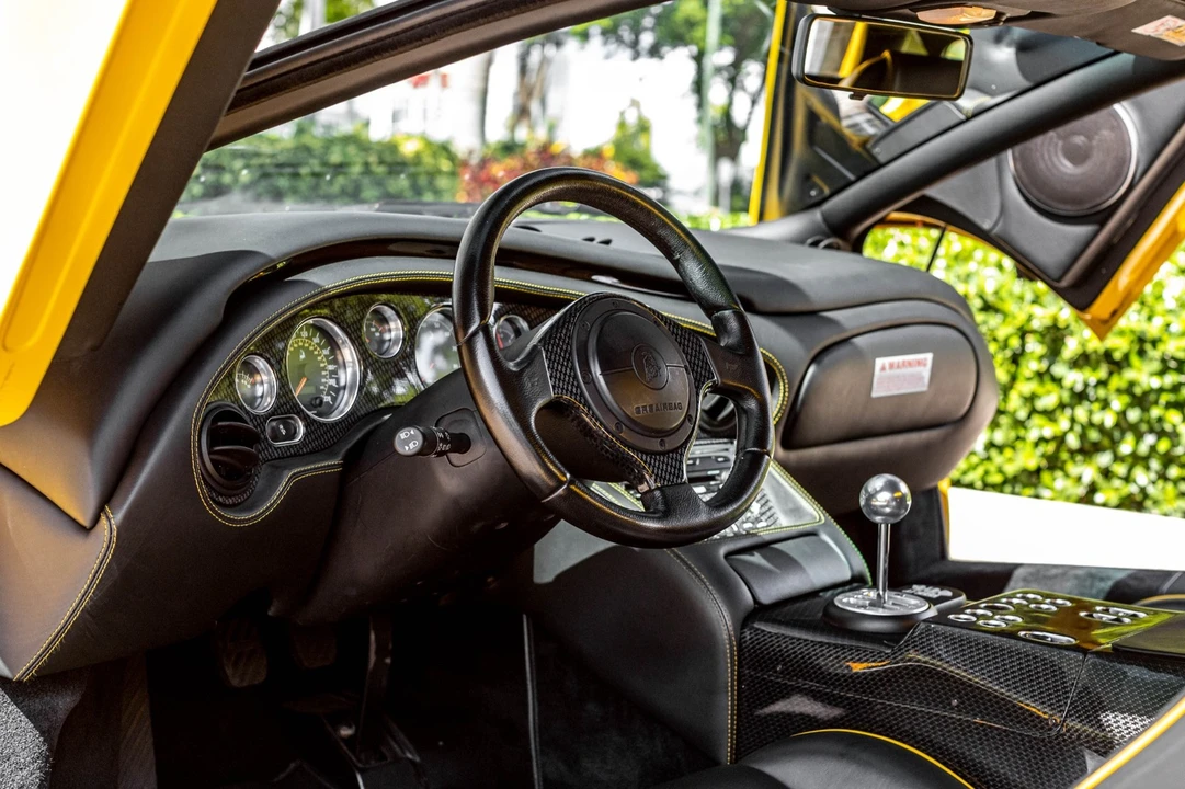 2001 Lamborghini Diablo VT - Image 2 of 12