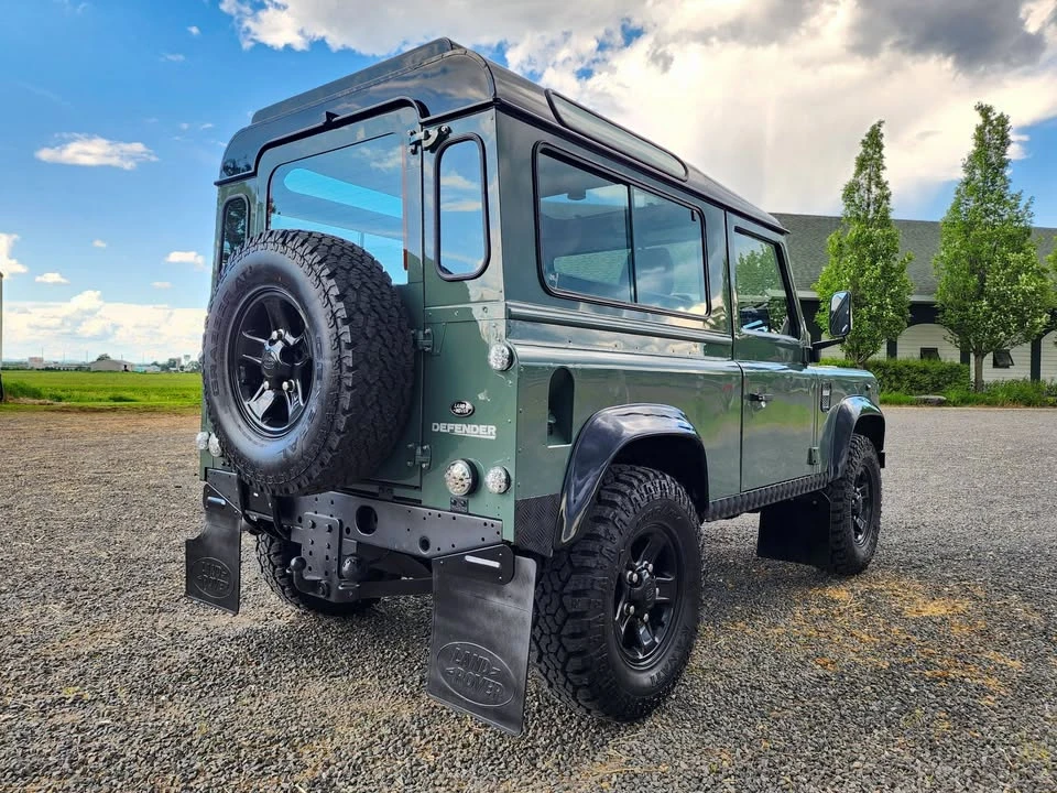 2001 Land Rover Defender - Image 2 of 10