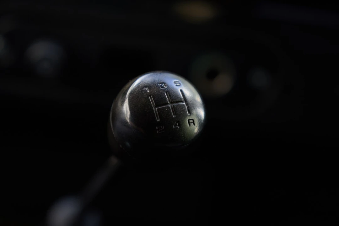 2001 Land Rover Defender 110 - Image 22 of 30