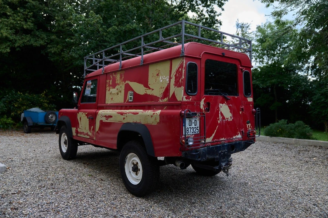 2001 Land Rover Defender 110 - Image 5 of 30