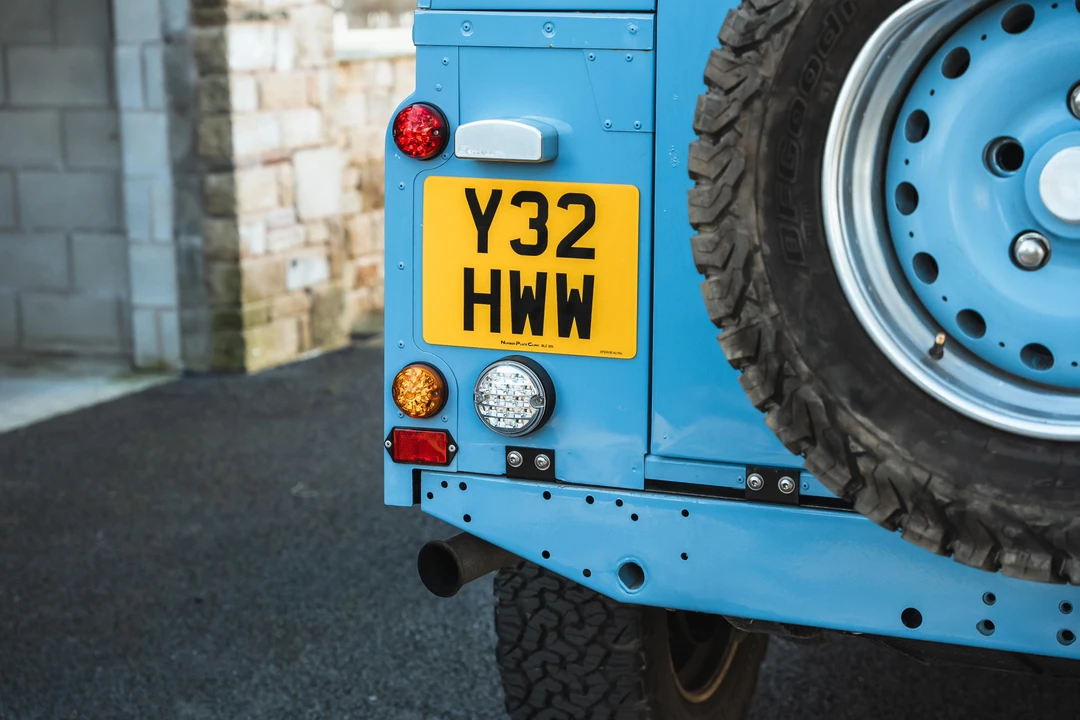 2001 Land Rover Defender 110 - Image 29 of 31