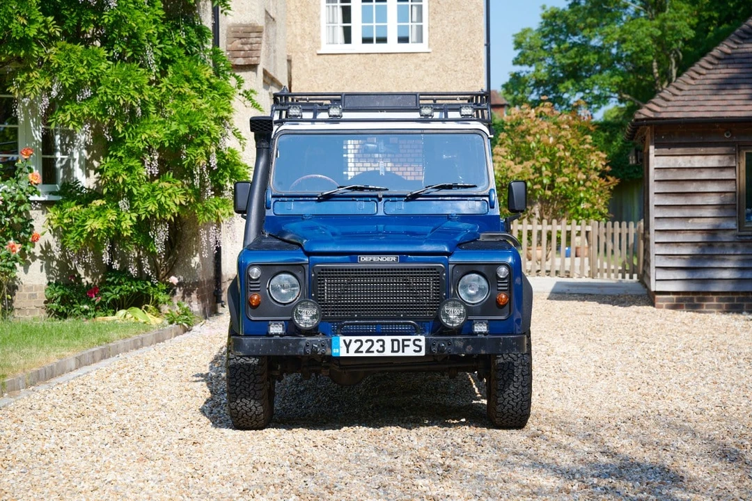 2001 Land Rover Defender 110 - Image 2 of 30