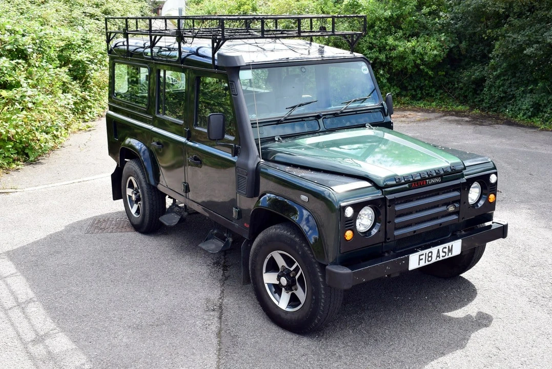 2001 Land Rover Defender 110 - Image 2 of 30