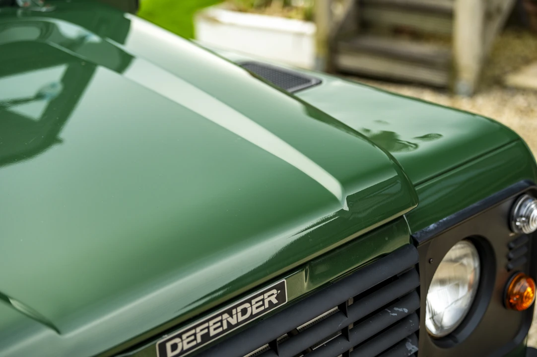 2001 Land Rover Defender 110 - Image 29 of 31