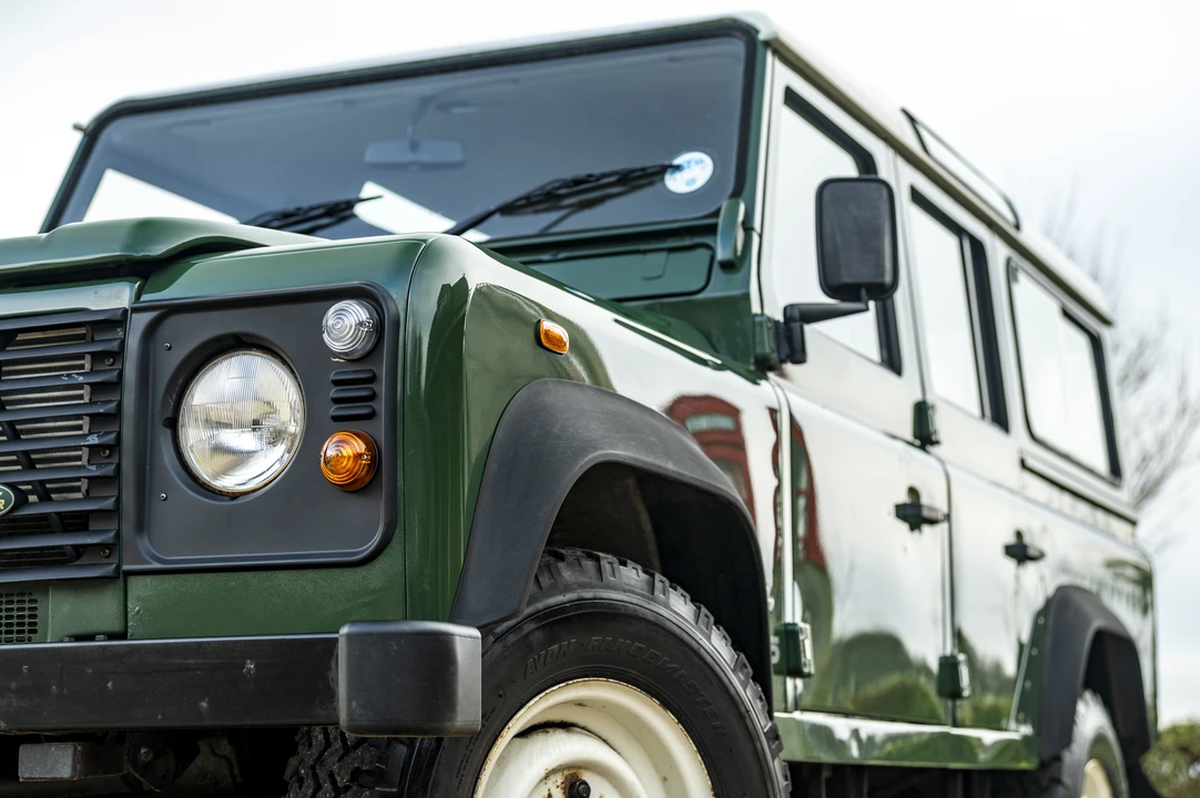 2001 Land Rover Defender 110 - Image 31 of 31