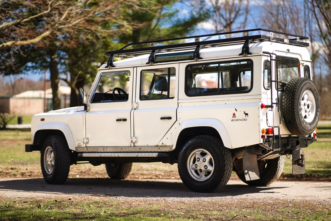 2001 Land Rover Defender 110 - Image 31 of 31