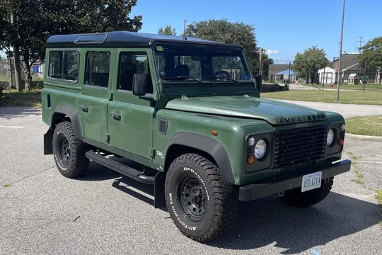 2001 Land Rover Defender 110 Td5 Station Wagon 5-Speed