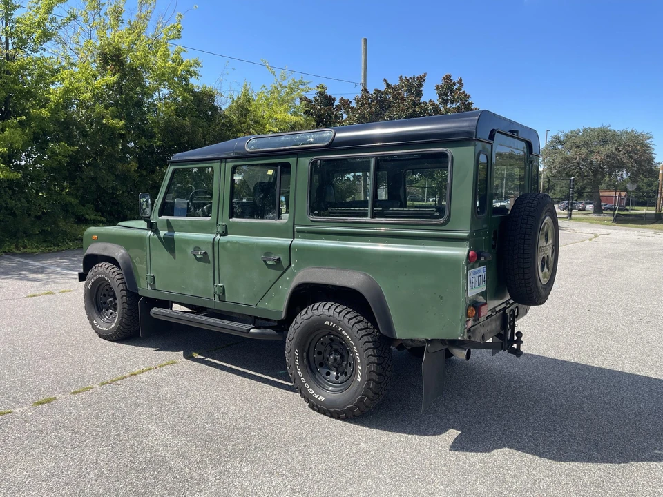 2001 Land Rover Defender 110 - Image 25 of 31