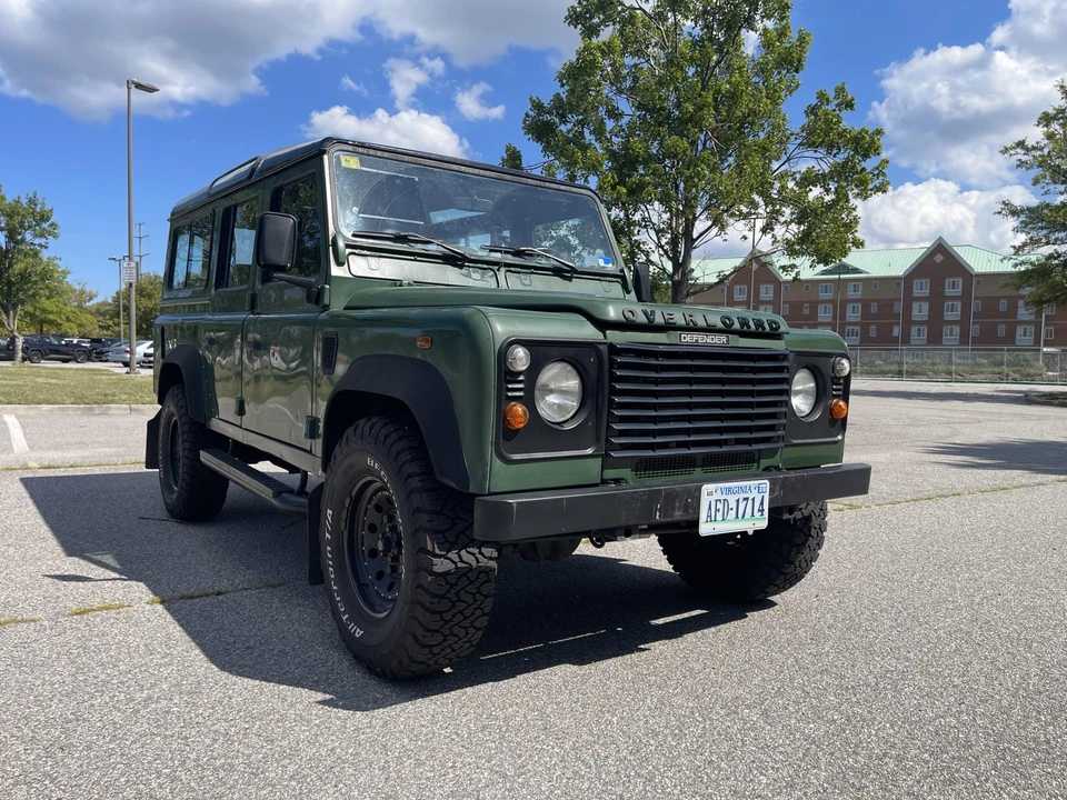 2001 Land Rover Defender 110 - Image 15 of 31
