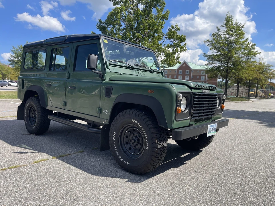 2001 Land Rover Defender 110 - Image 14 of 31