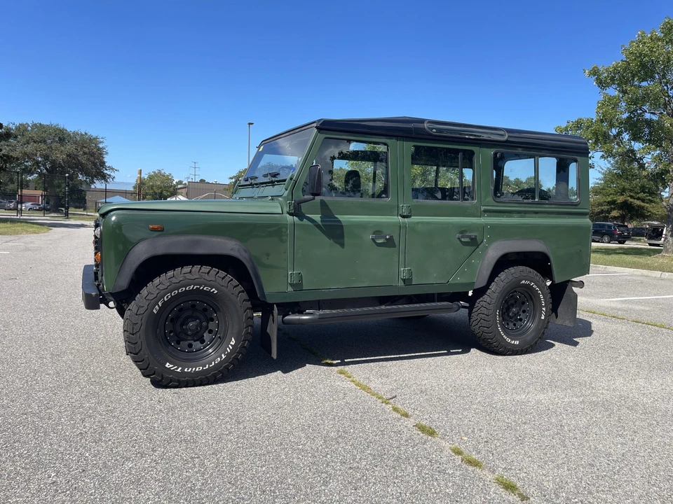 2001 Land Rover Defender 110 - Image 4 of 31