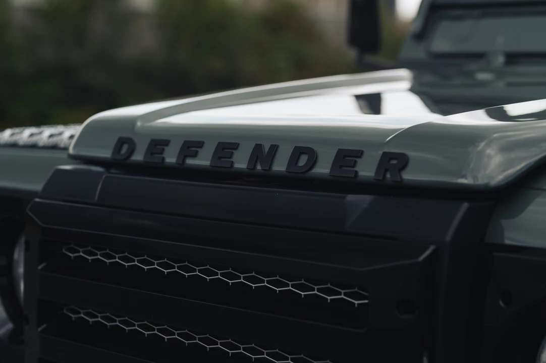 2001 Land Rover Defender 130 - Image 27 of 31