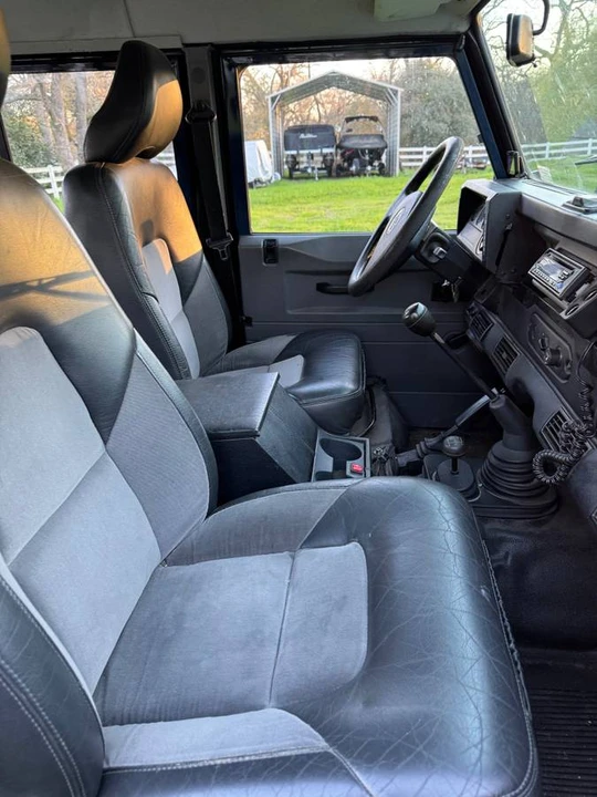 1998 Land Rover Defender 130 - Image 4 of 24