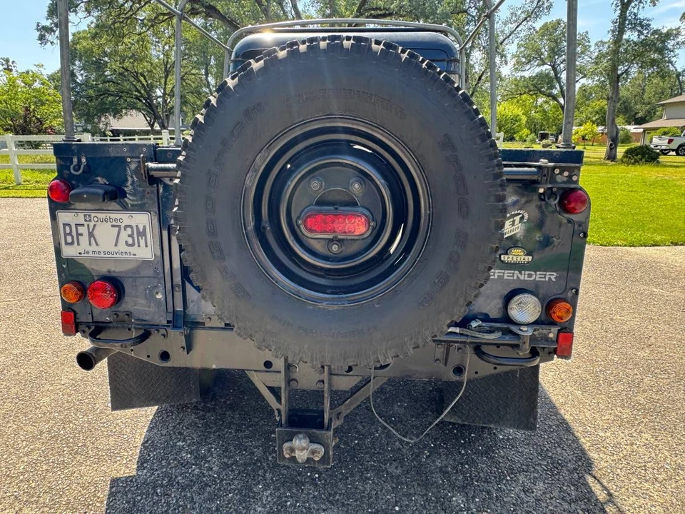 2001 Land Rover Defender 130 - Image 3 of 19
