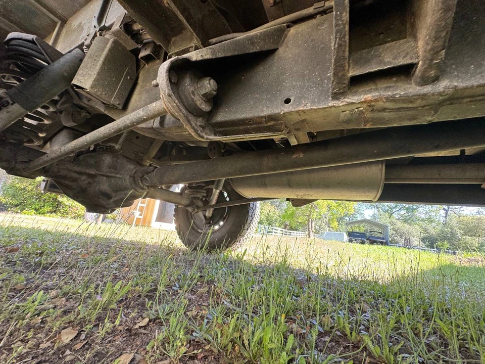 2001 Land Rover Defender 130 - Image 12 of 19