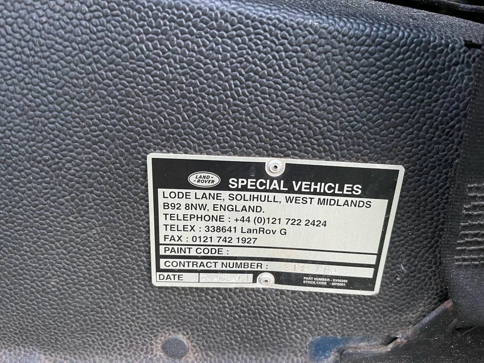 2001 Land Rover Defender 130 - Image 10 of 23