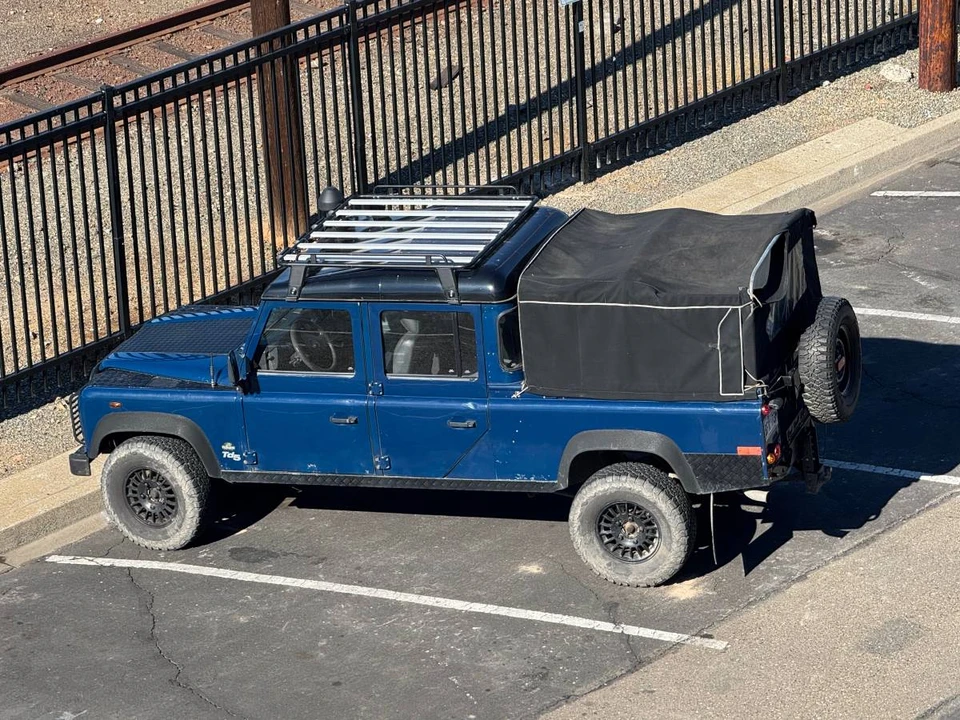 2001 Land Rover Defender 130 - Image 16 of 19
