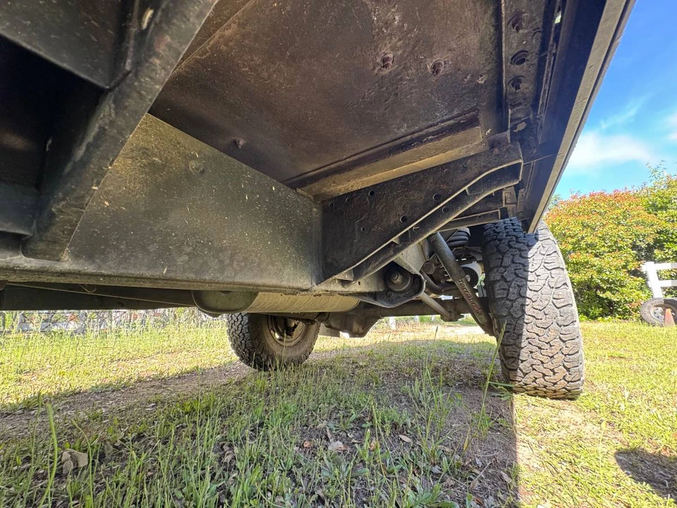 2001 Land Rover Defender 130 - Image 11 of 19