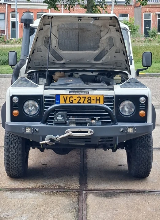2001 Land Rover Defender 130 - Image 27 of 31