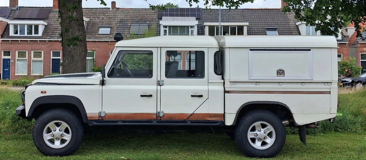 2001 Land Rover Defender 130 - Image 21 of 31