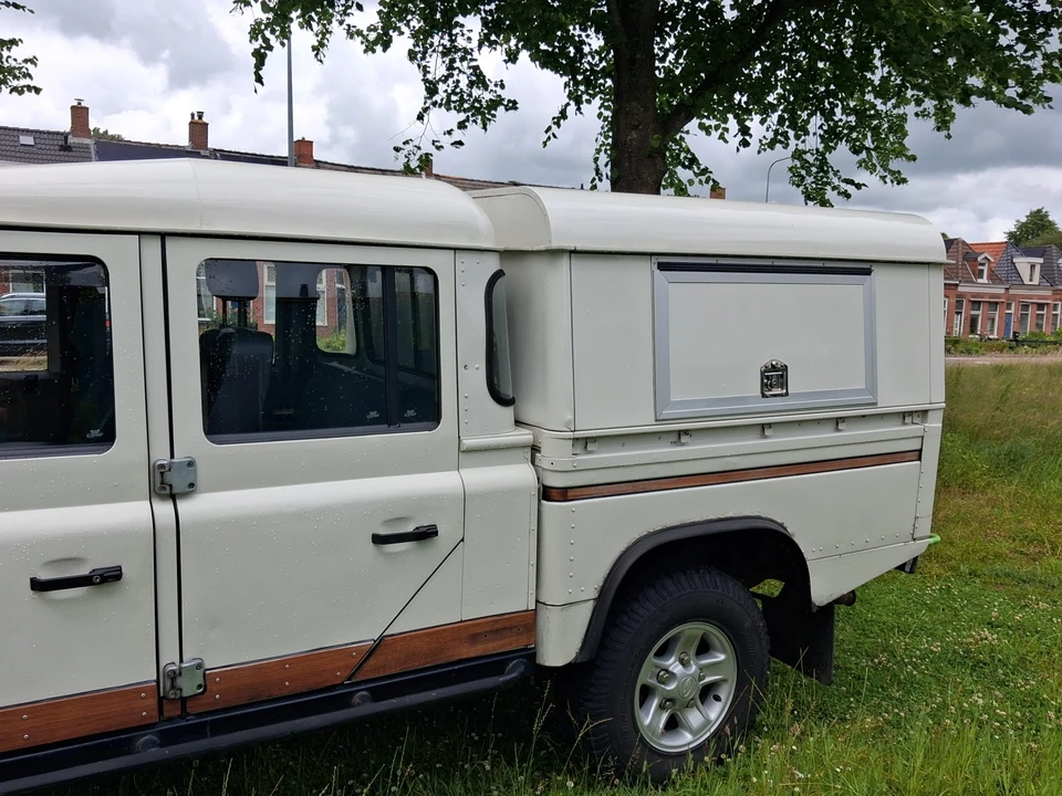 2001 Land Rover Defender 130 - Image 22 of 31