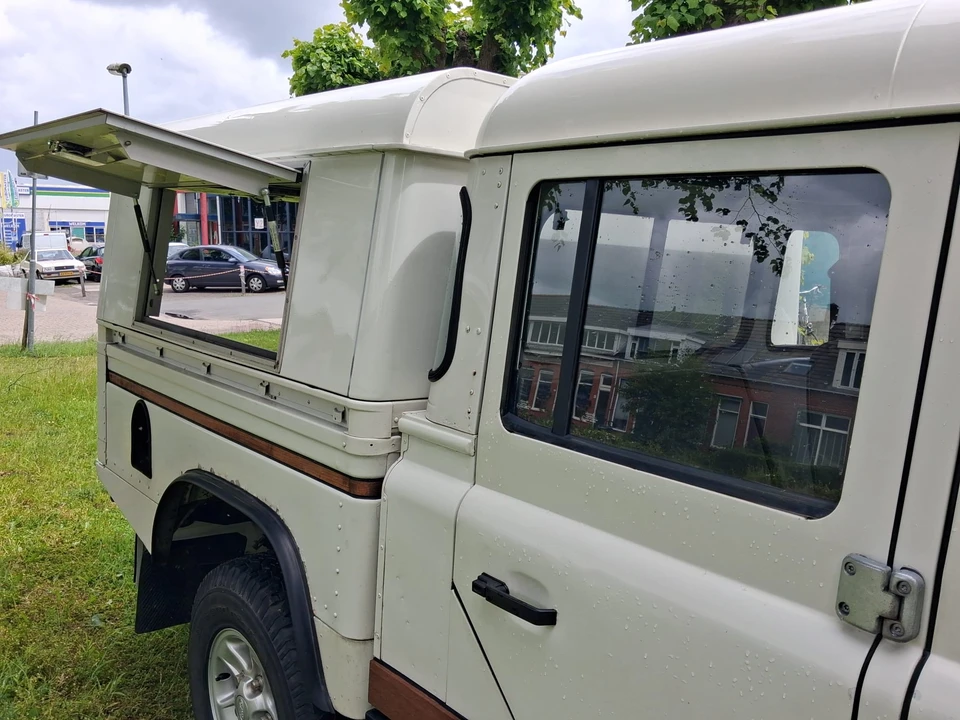 2001 Land Rover Defender 130 - Image 26 of 31