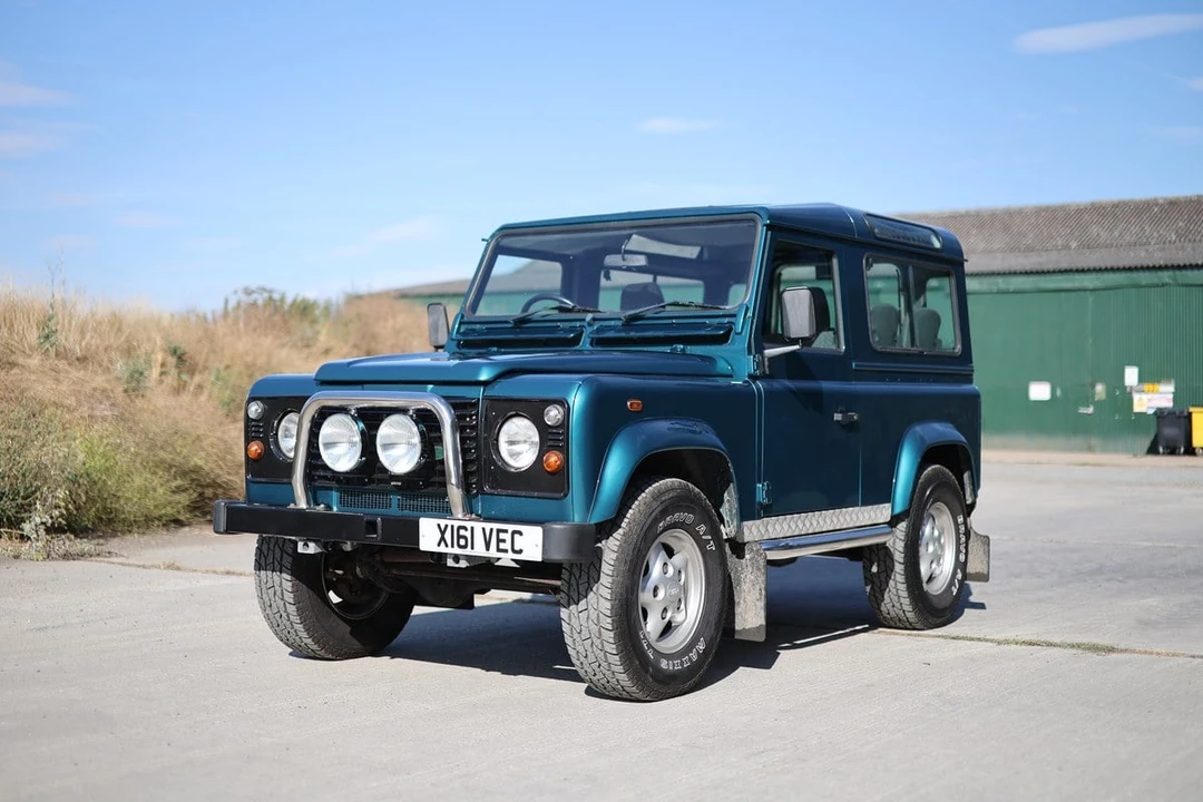 2001 Land Rover Defender 90 - Image 13 of 30