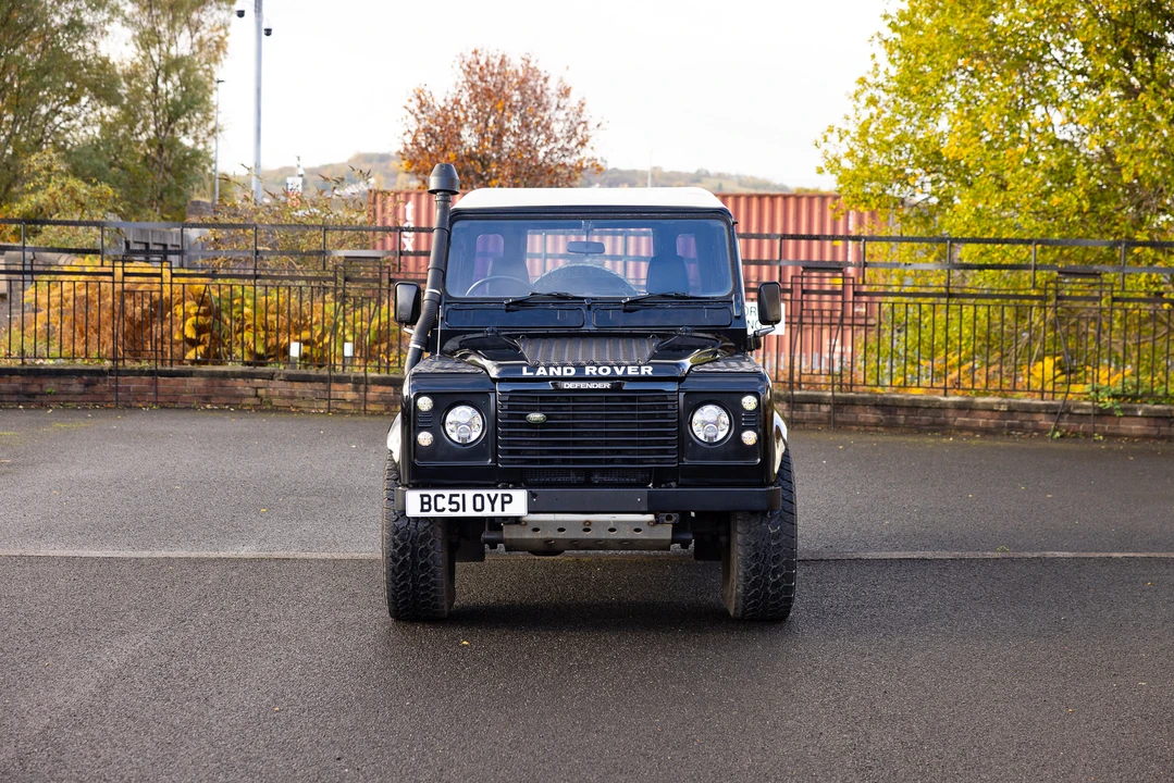 2001 Land Rover Defender 90 - Image 10 of 31
