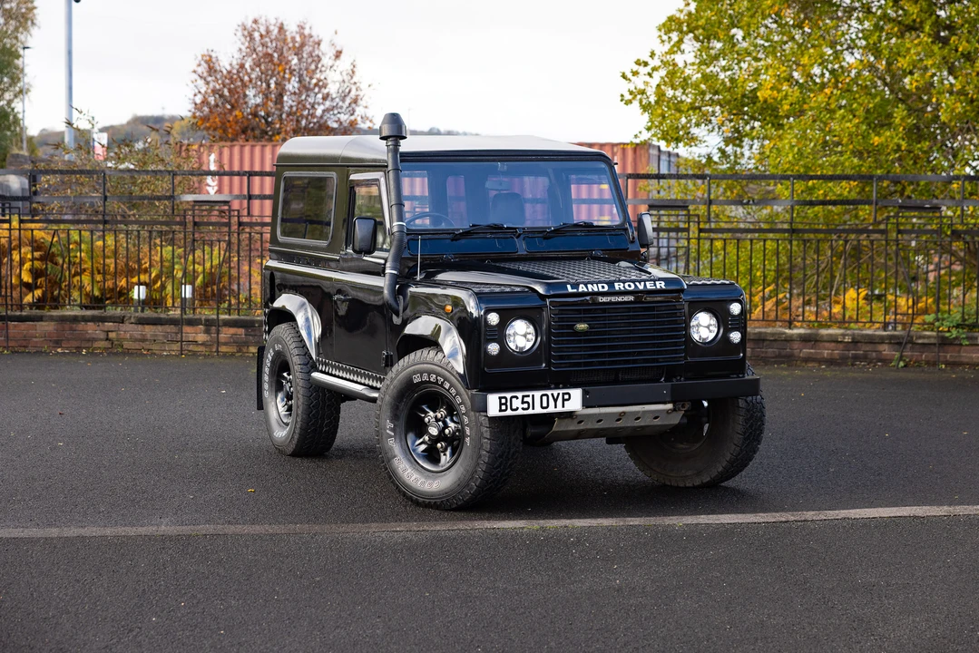 2001 Land Rover Defender 90 - Image 9 of 31