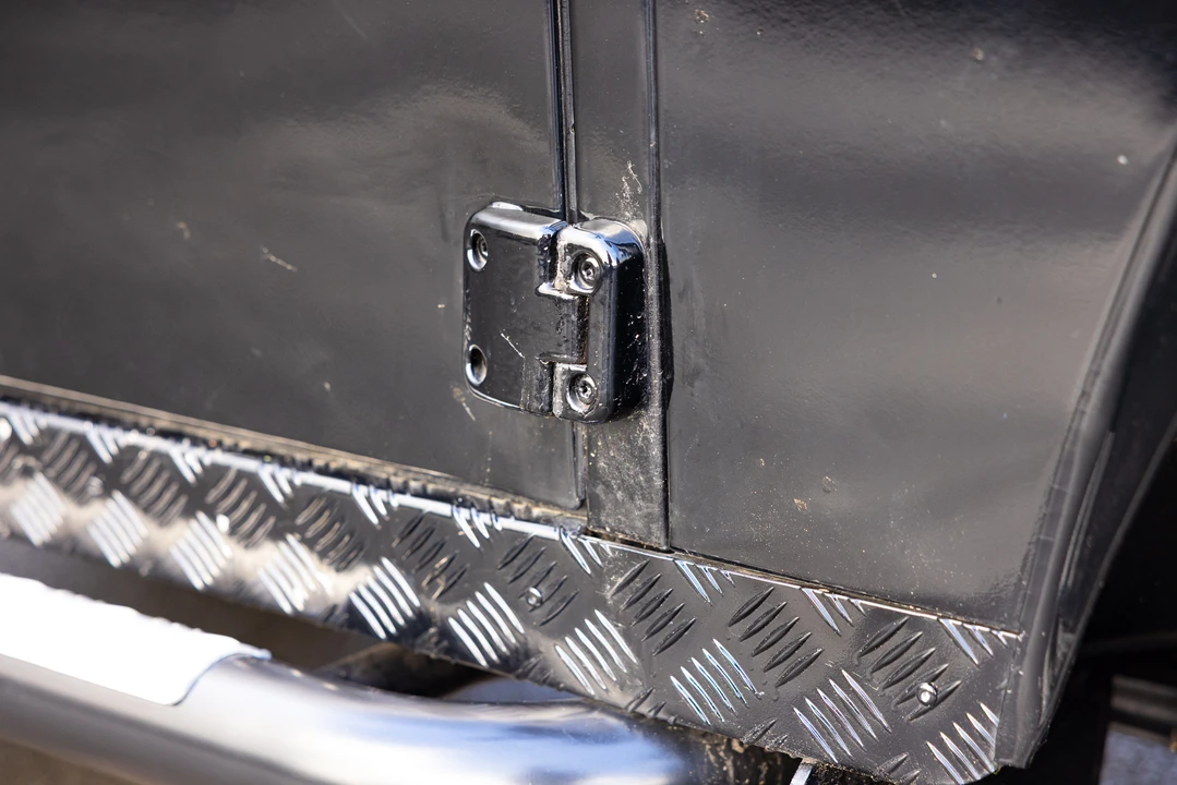 2001 Land Rover Defender 90 - Image 11 of 31