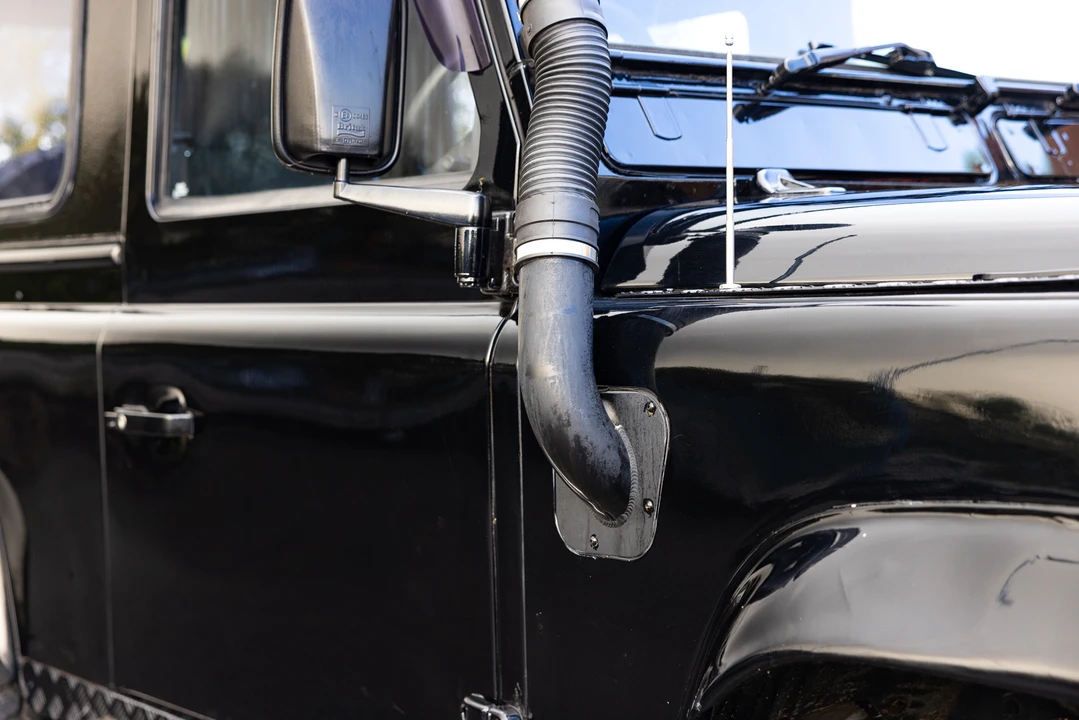2001 Land Rover Defender 90 - Image 25 of 31