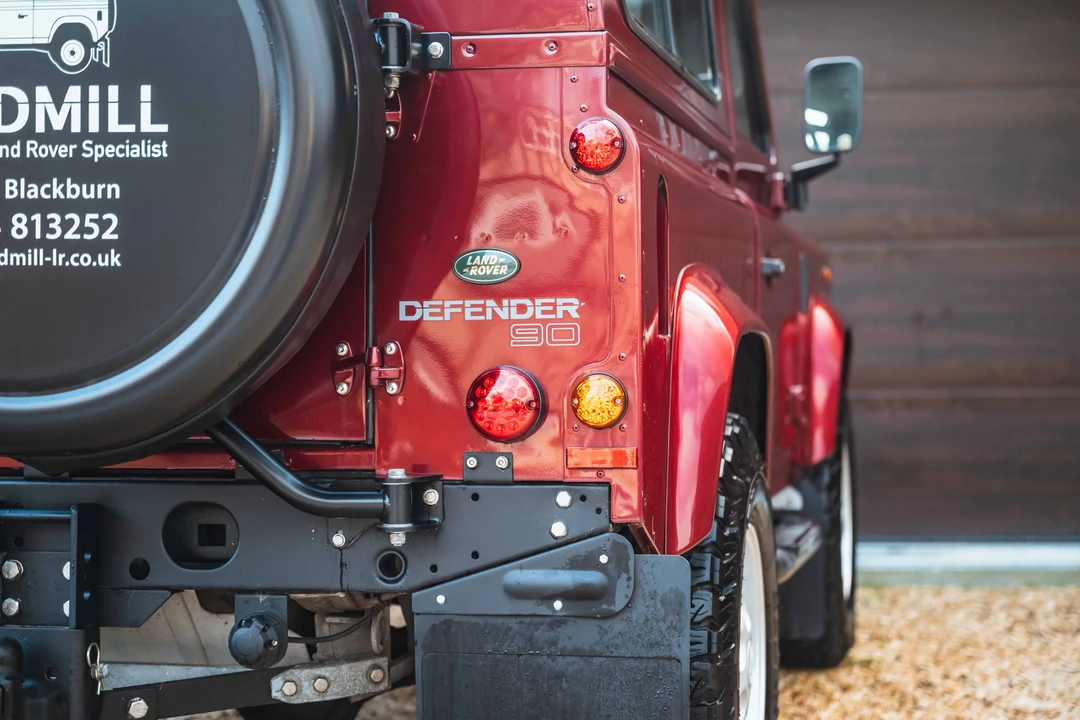 2001 Land Rover Defender 90 - Image 29 of 31