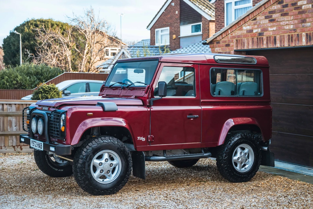 2001 Land Rover Defender 90 - Image 14 of 31