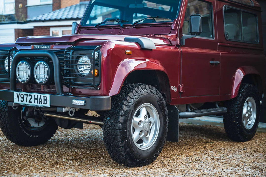 2001 Land Rover Defender 90 - Image 17 of 31